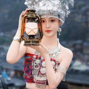 花瓣洒满了故事