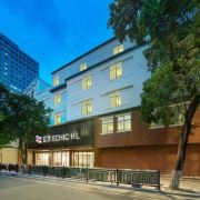 宜致美居(北京路公园前地铁站店))