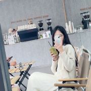 爱上了玫瑰香水