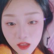 爱吃草莓的婷婷