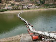 Tozura Pontoon Bridge-奥多摩町