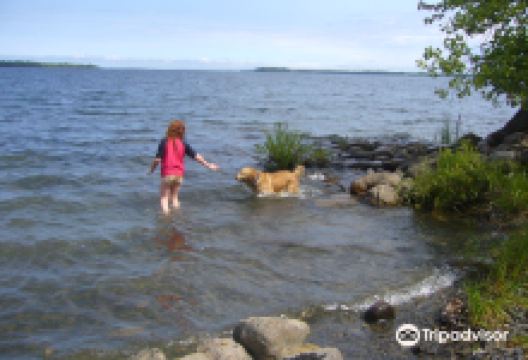 Burton Island景点图片