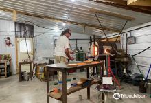 Bloom and Bark Glass Blowing Studio & Natural Farm景点图片