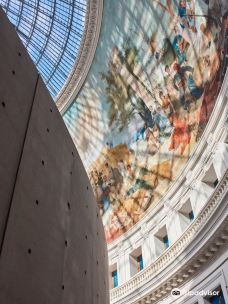 巴黎商品交易所-皮诺私人美术馆-巴黎