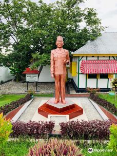 Bung Karno Exile Home-英德