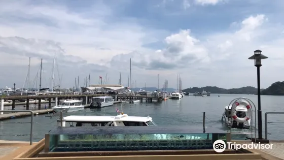 Ao Po Pier