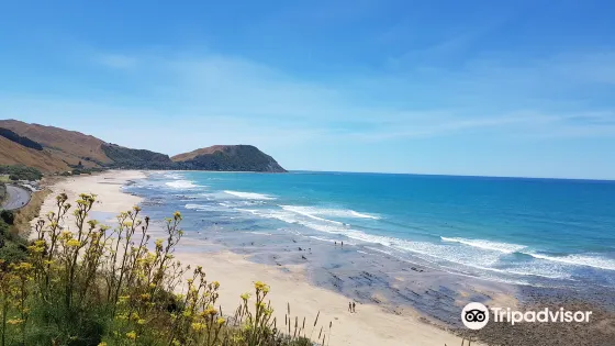 Makorori Beach