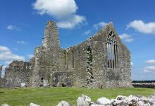 Clontuskert Augustinian Friary景点图片