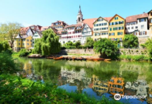 Holderlin's Tower (Holderlinturm)景点图片