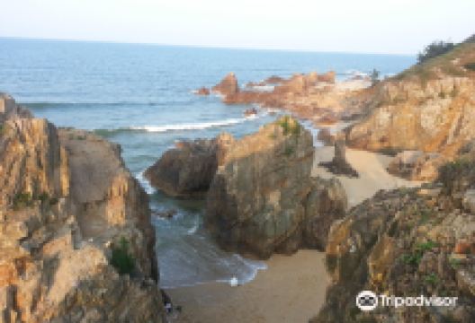 Bai Da Nhay (Jumping rock beach)景点图片
