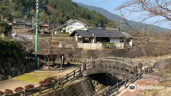 陶工無縁塔