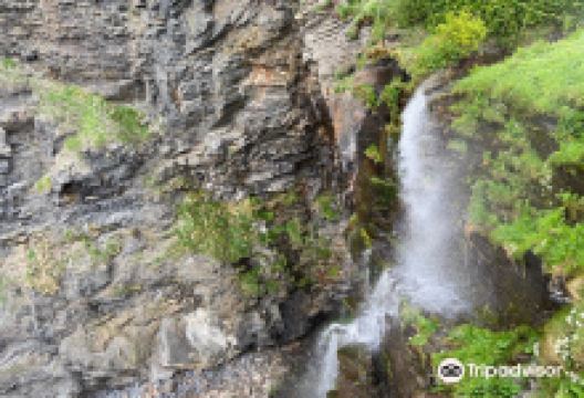 Beeny Cliff & Pentargon Falls Path Walk景点图片