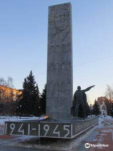 Monument to Fallen Soldiers-Brothers-巴拉希哈