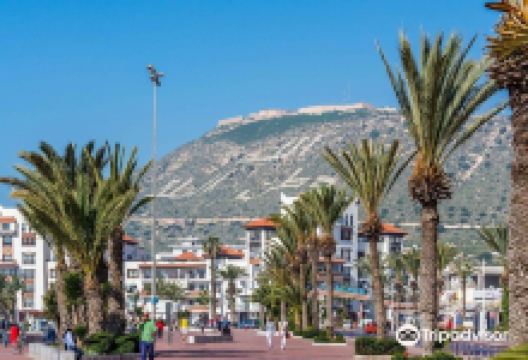 滨海长廊景点图片