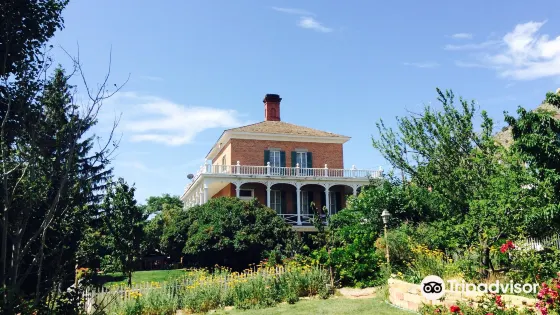Mackay Mansion