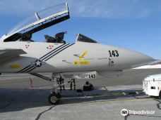 新英格兰航空博物馆-温莎洛克斯