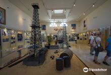 Oil Museum and first oil well景点图片