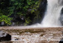 Ndoro Waterfall景点图片