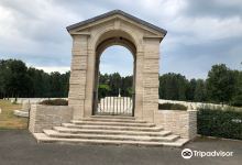 Becklingen War Cemetery.景点图片