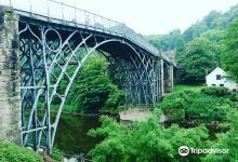 The Iron Bridge and Tollhouse景点图片