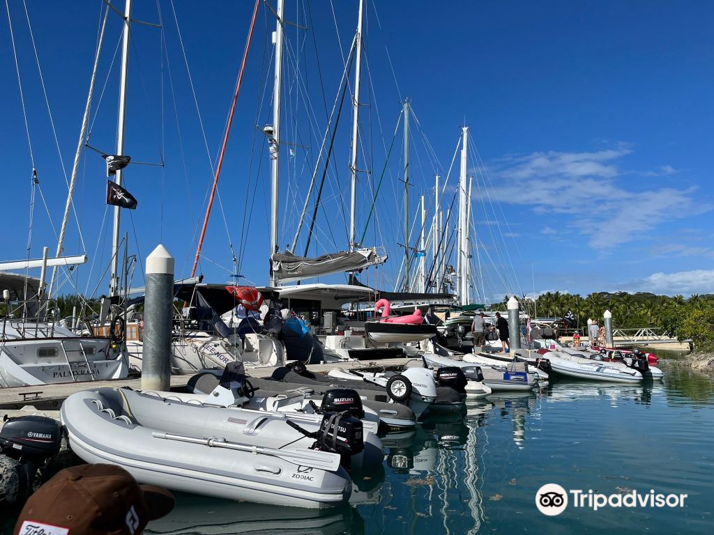 Musket Cove Yacht Club Island Bar