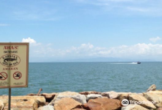Serasa Beach景点图片