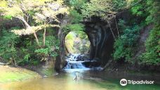 Nomizo Waterfall and Kameiwa Cave-君津市