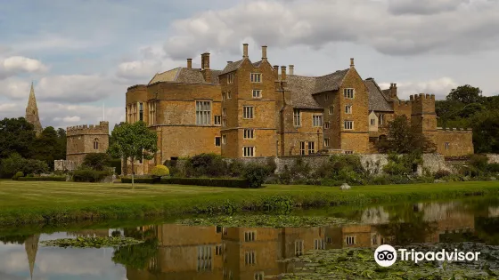 Broughton Castle