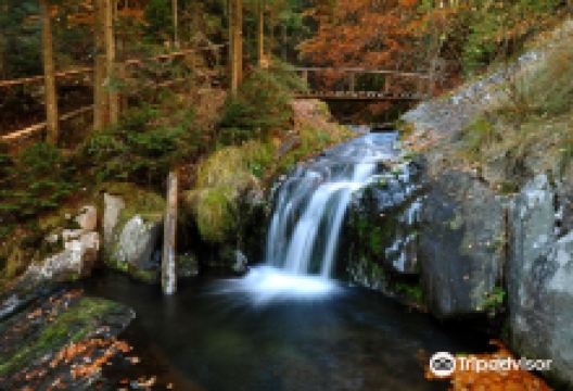 Waterfalls Canyon景点图片