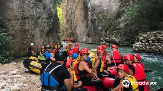 Rafting Nomad