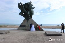 Sailors-Paratroopers Monument-叶夫帕托里亚