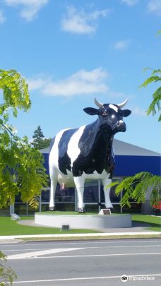 Morrinsville Mega Cow-莫林斯维尔