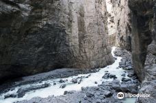 Glacier Canyon-格林德瓦