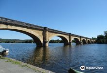 Garonne Bridge景点图片
