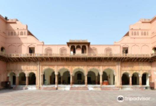 Raja Nahar Singh Palace景点图片