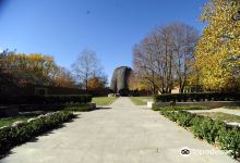 Roofless Church景点图片