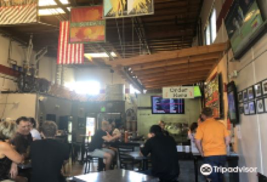 Four Sons Brewing景点图片