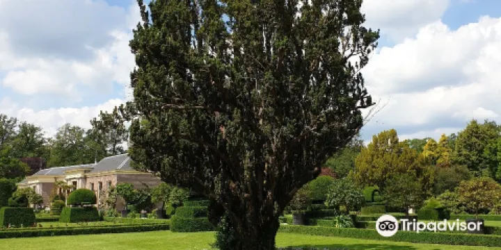 Castle and gardens Twickel