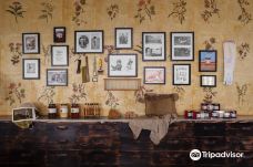 Big Island Bees-Honaunau-Napoopoo