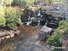 Popokvil Waterfall-Kaoh Touch