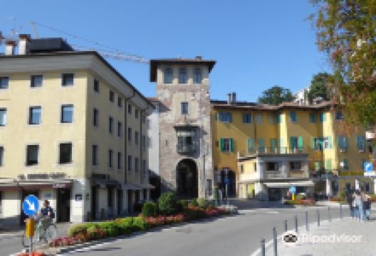 Porta Manin景点图片