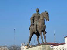 Monument to Makhach Dakhadayev-马哈奇卡拉