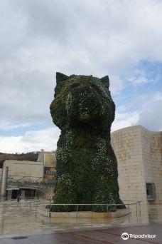 小狗雕塑-毕尔巴鄂