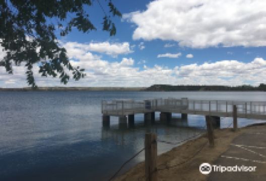 Farmington Lake景点图片
