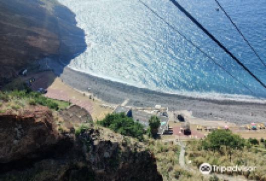 Praia de Garajau景点图片