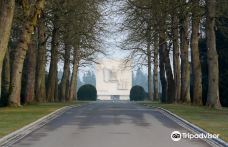 Ardennes American Cemetery-纳普雷
