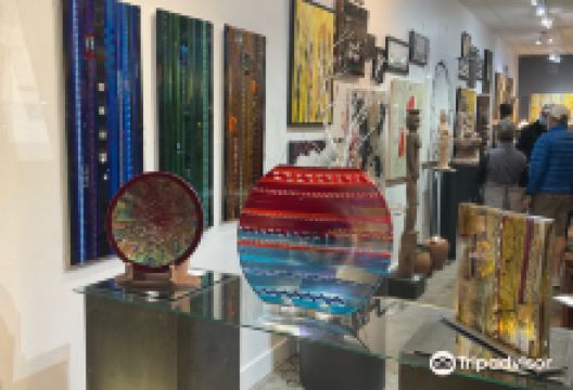 CLARKE & CLARKE Art + Artifacts景点图片