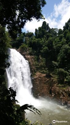 Heo Narok Waterfall-Na Hin Lat