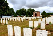 Bapaume Post Military Cemetery, Albert景点图片