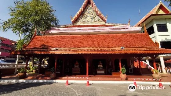 Wat Phasuk Maneechak